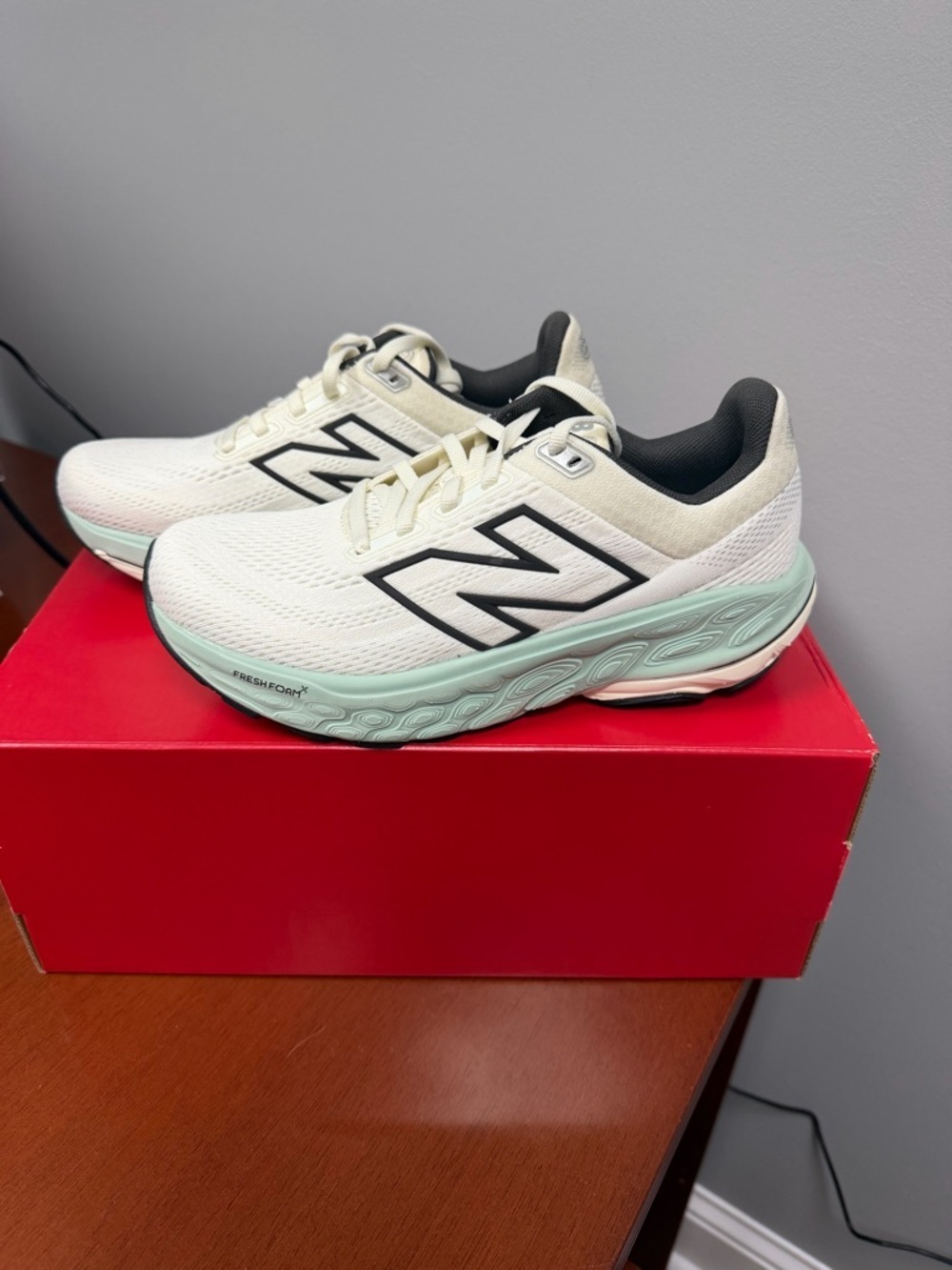 Women's New Balance 860v14